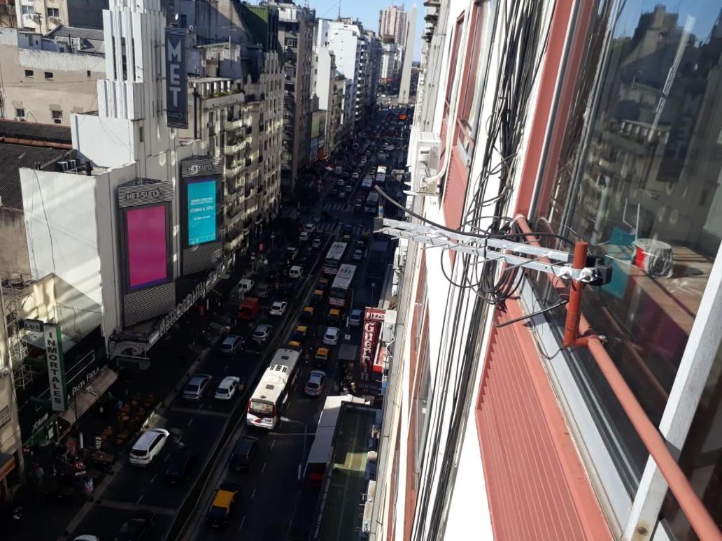 Apartmán 4 Ventanales Sobre La Avenida Corrientes Buenos Aires Exteriér fotografie