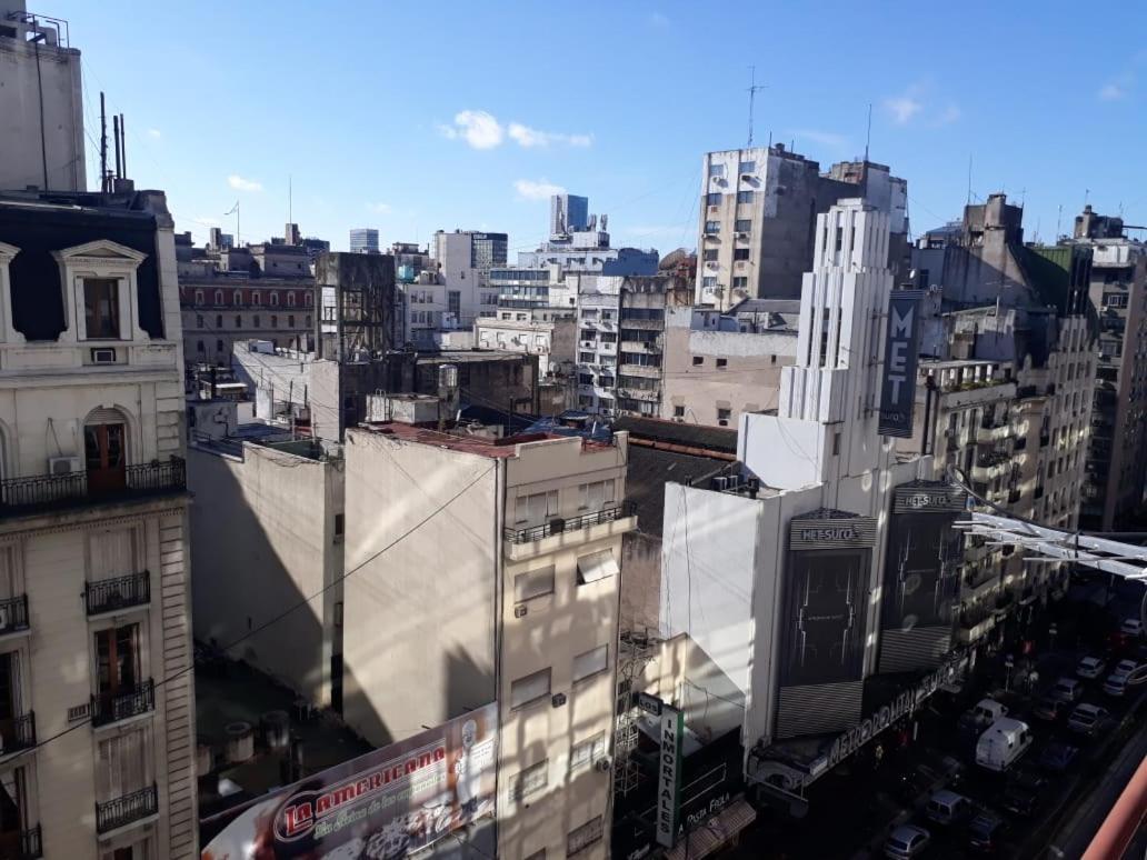 Apartmán 4 Ventanales Sobre La Avenida Corrientes Buenos Aires Exteriér fotografie